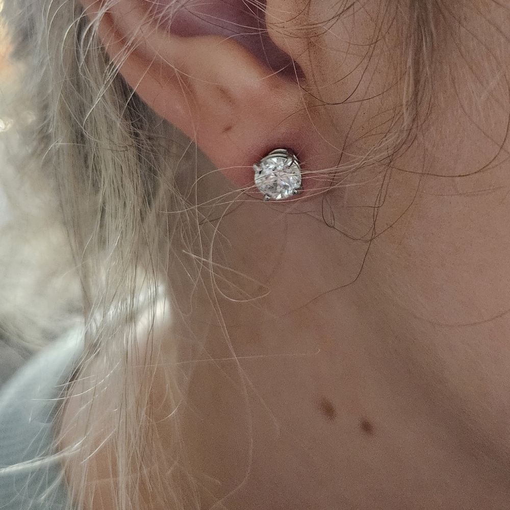 Platinum 1.54 CTW Diamond Stud Earrings with Online GIA Dossier and GIA eReport - Picture 9 of 9